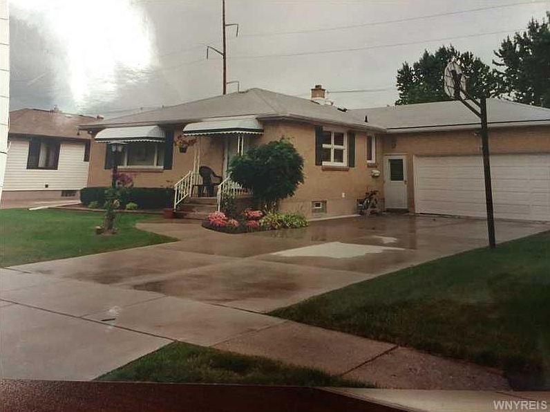 1st image of 166 Lou Ann Dr