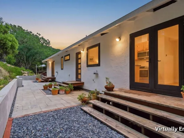 1289 Calle Del Arroyo, Sonoma, CA 95476