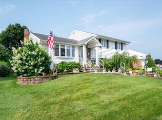 38 Colony Lane, Syosset, NY 11791