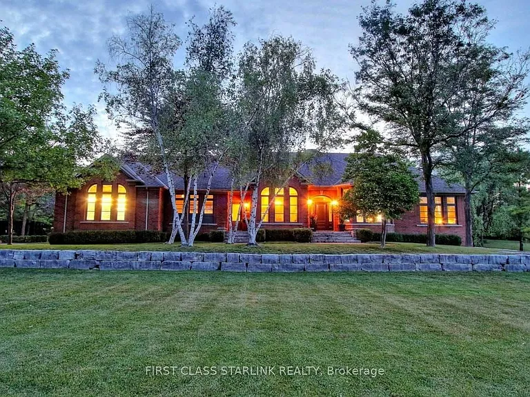 38 Kensington Dr — Photo 3