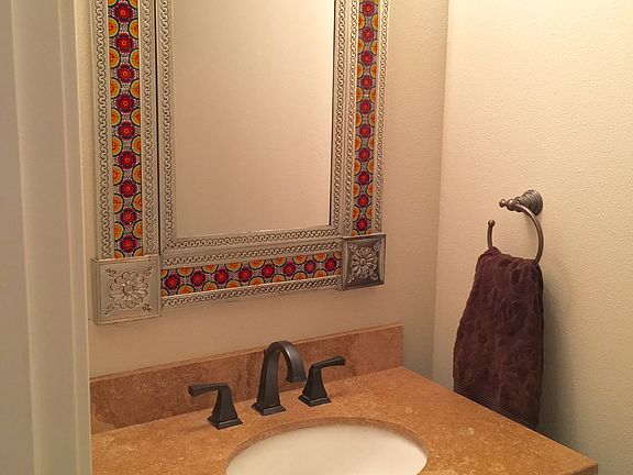 1/2 Bath
