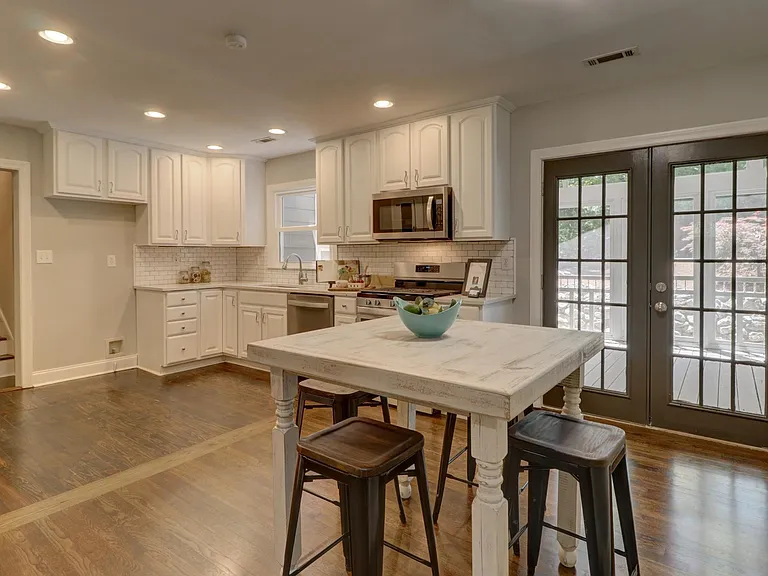 1254 Kingsley Cir — Photo 7