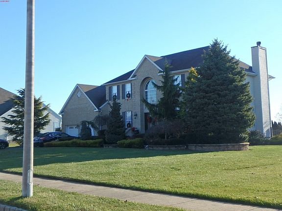 3rd image of 344 Hutchinson Dr