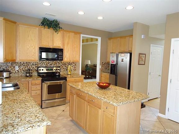 3rd image of 11841 Planters Estates Dr