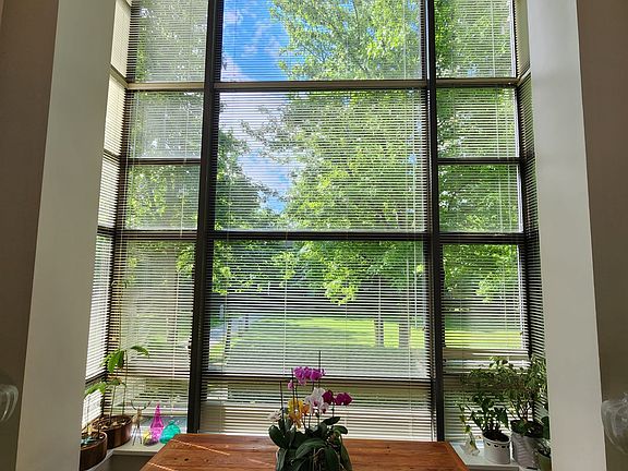 3rd image of 4250 Dawson St #11