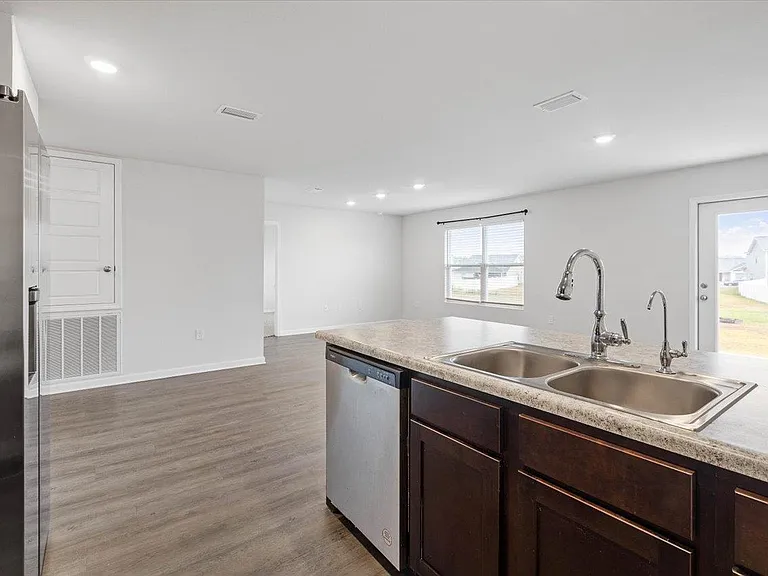 Rivers Landing Dr — Photo 11