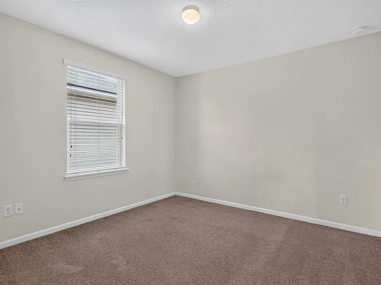 263 Gilmore Ln — Photo 33