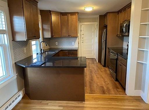 4th image of 55 Arlington St Floor 2