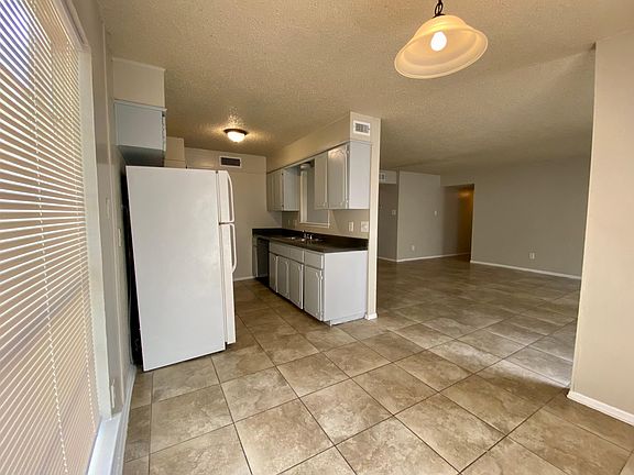 5th image of 1016 Mission Dr APT A