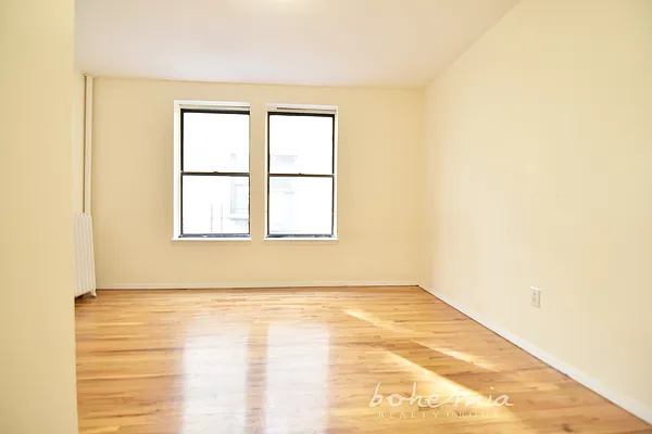 Rented by Bohemia Realty Group | media 8