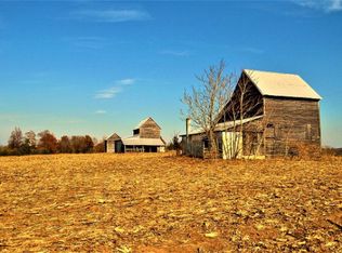 3122 Robertsons Rd, Blackstone, VA 23824