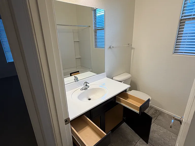 2146 W Tobias Way — Photo 29