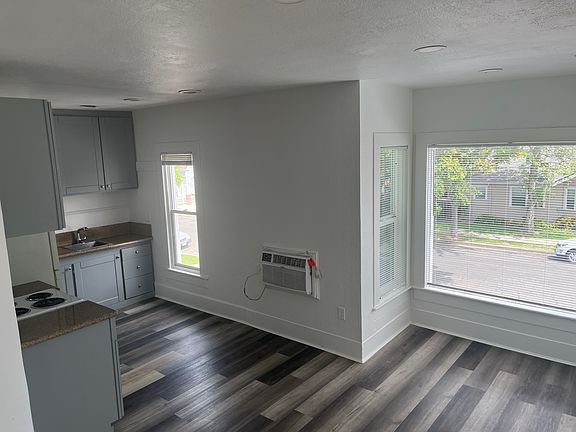 4th image of 184 Elm St APT 2