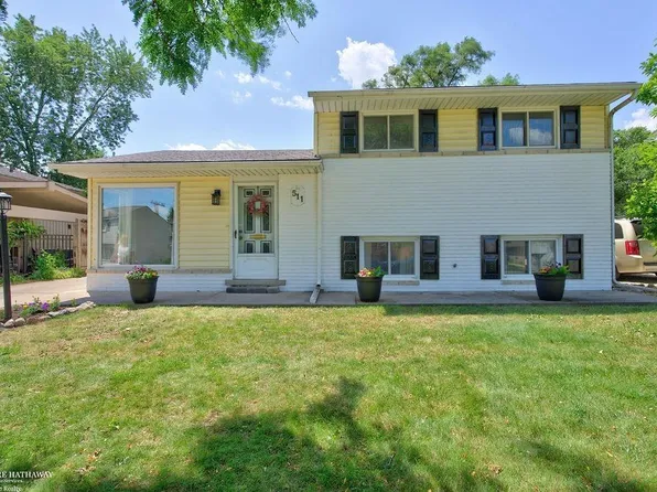 511 Kinross Ave, Clawson, MI 48017
