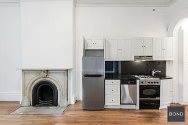Rented by Bond New York