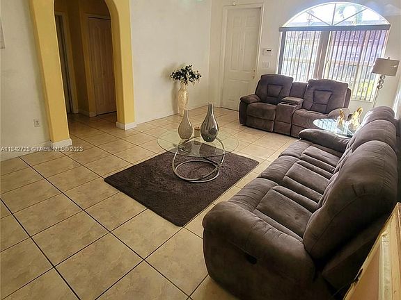 4th image of 15257 SW 138th Ct #15257