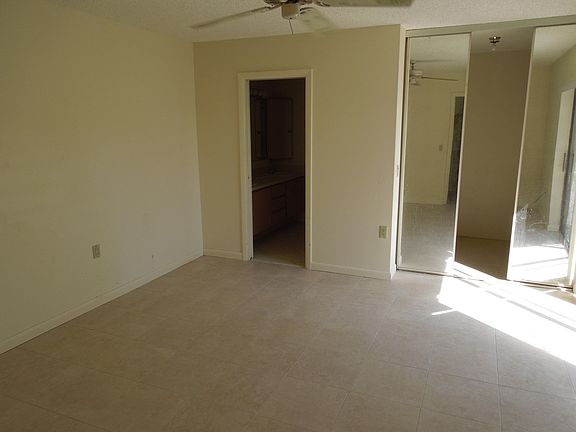 5th image of 562 Green Springs Pl