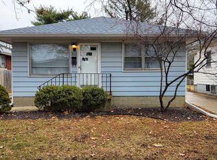 2110 N 16th St, Springfield, IL 62702