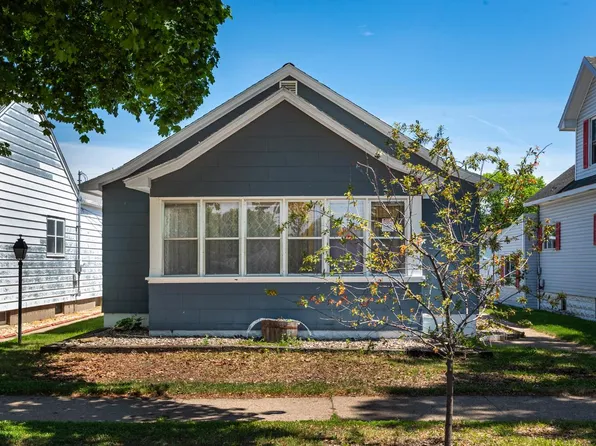 2030 Wood STREET, La Crosse, WI 54603