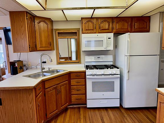 5th image of 2757 Owens Dr #104