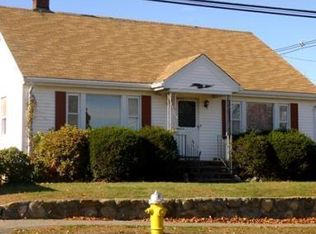 114 Margin St, Peabody, MA 01960