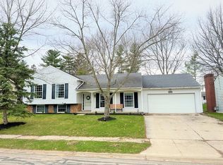 1055 Fairfield Dr, Marysville, OH 43040