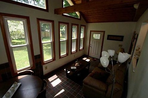 5th image of 2815 Canterbury Ln