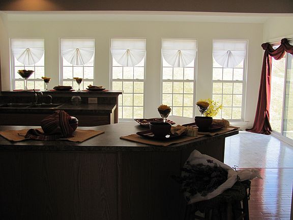 Kitchen into Morning Room