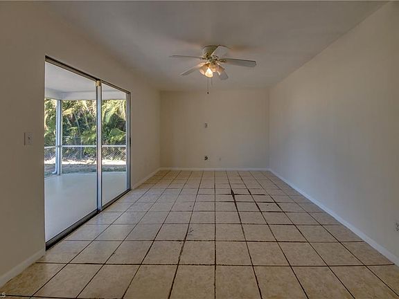 3rd image of 4104 SW 6th Pl