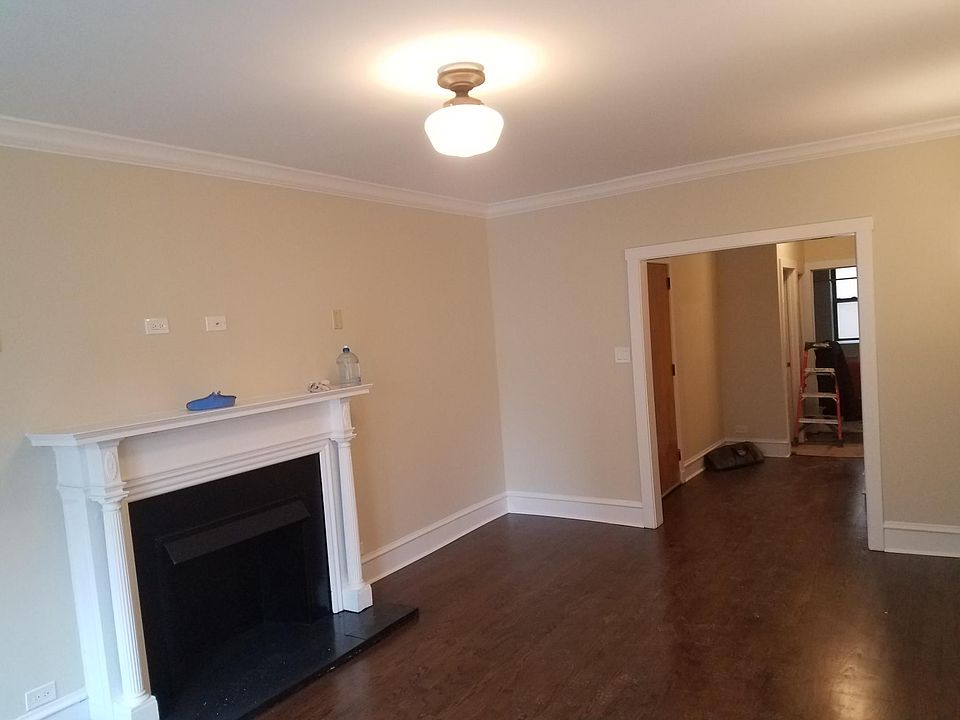 2nd image of 1360 E 52nd St APT 2N