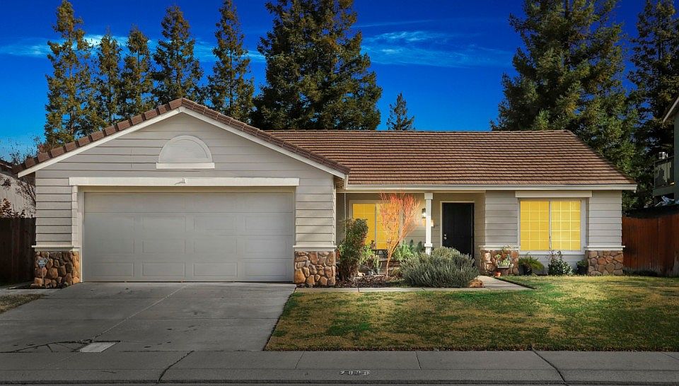 1st image of 7030 La Costa Ct