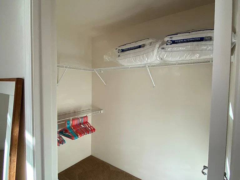 Walk in closet