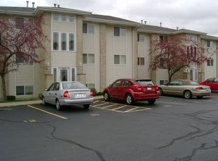 2034 Manico Ct UNIT 301, Crest Hill, IL 60403