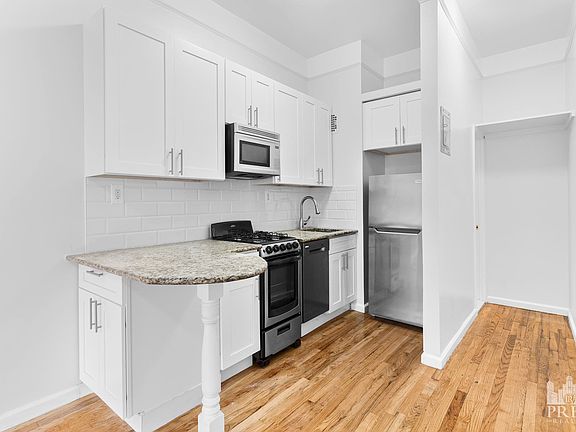 3rd image of 335 E 81st St APT 5c