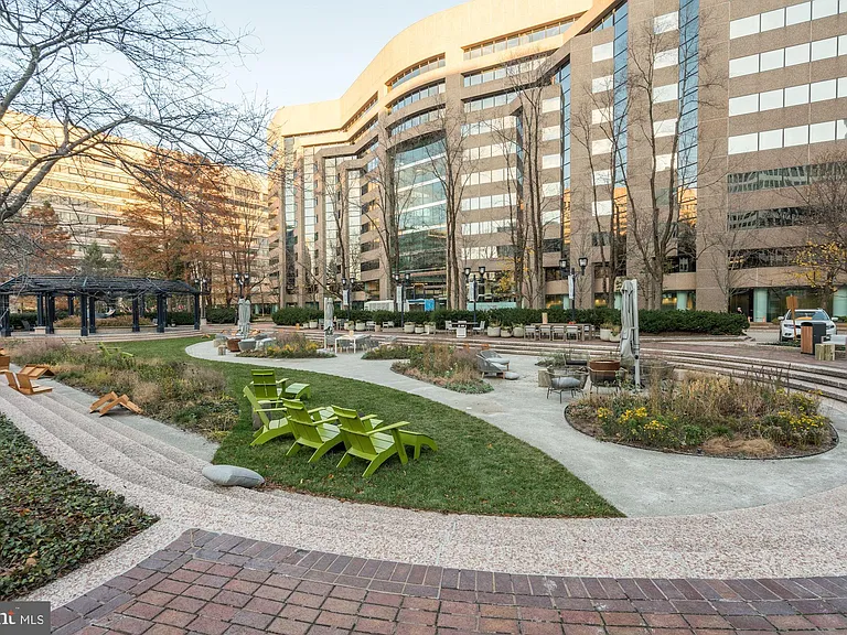 3600 Glebe Rd #202W — Photo 28