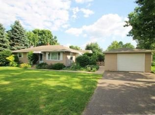 1440 Summer Ave E, Maplewood, MN 55109