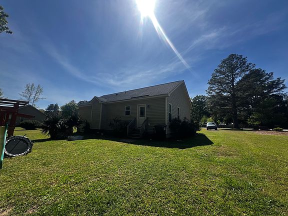 2nd image of 90 Young Rd
