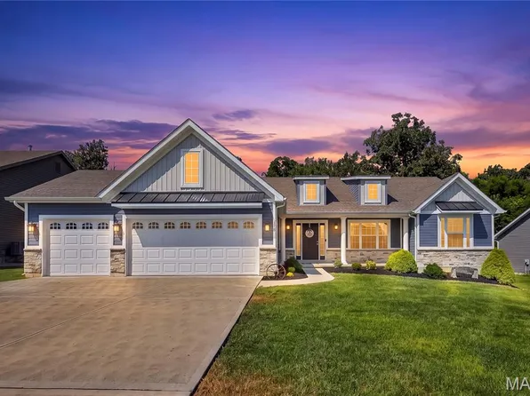 178 Austin Oaks Dr, Moscow Mills, MO 63362