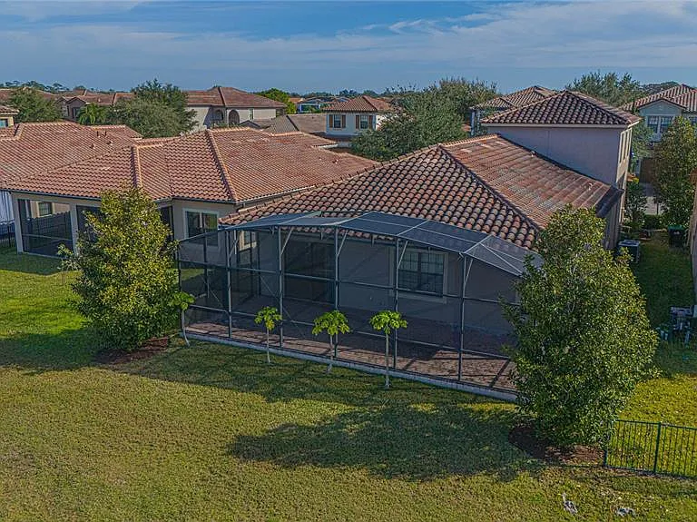 13130 Woodford St — Photo 14
