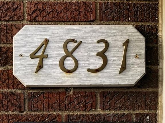 2nd image of 4831 Hatfield St