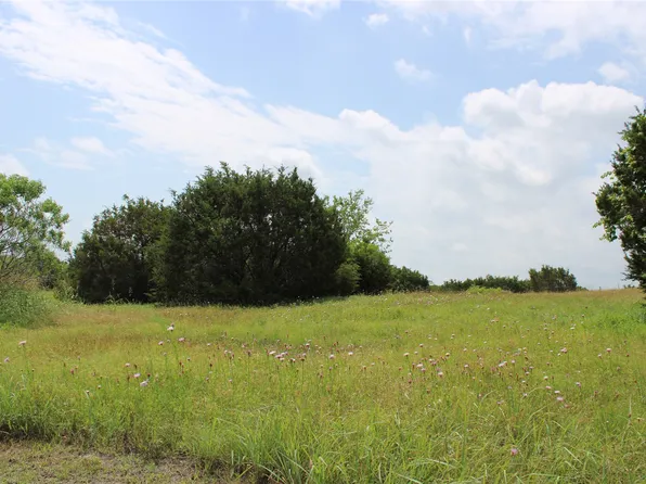 7452 Saint Augustine Dr, Cleburne, TX 76033