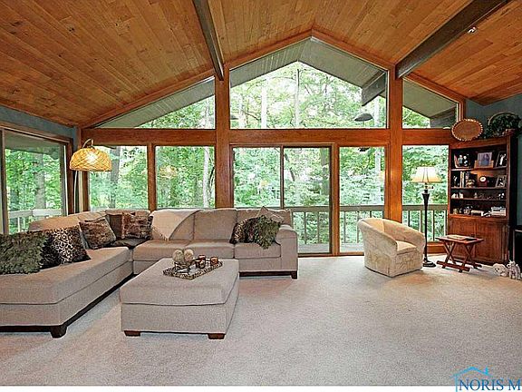 3rd image of 2937 Plumbrook Dr