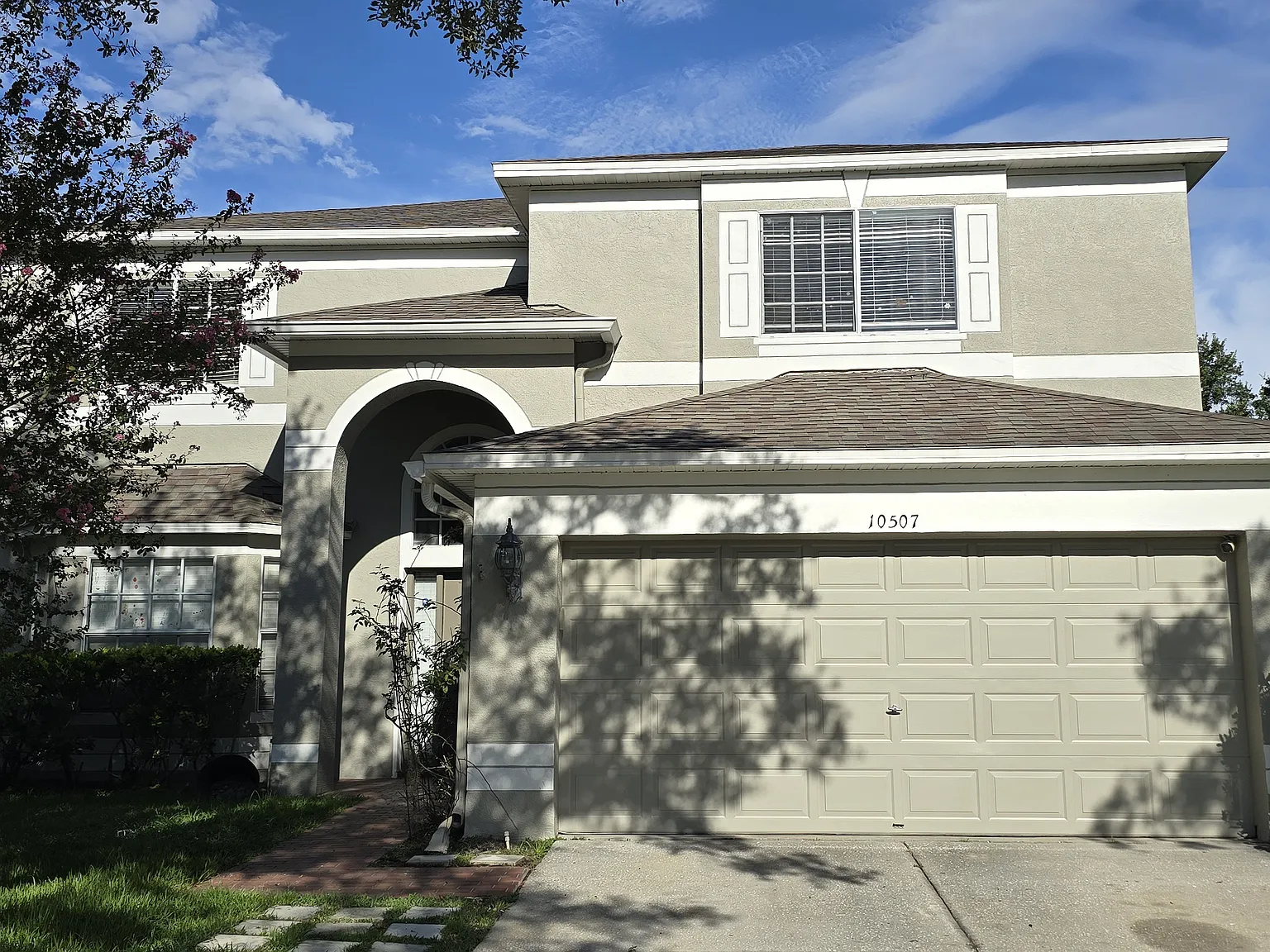 6 bed, 3500 sqft, $3,500 — Photo 1