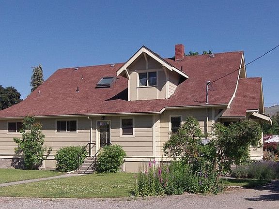 3rd image of 695 4th Ave N #1-5