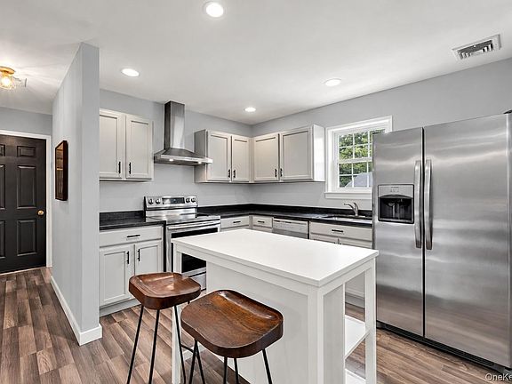 5th image of 22 Logan Place
