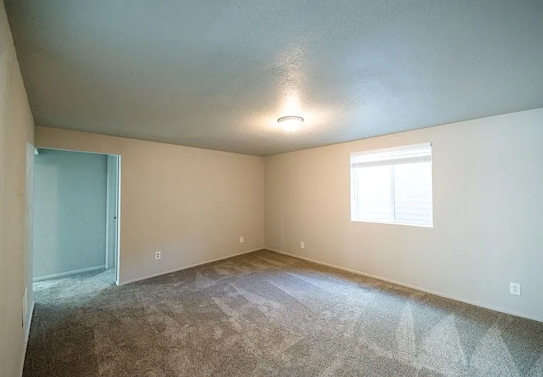 1179 E Blaine Ave #1 — Photo 14
