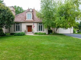 901 Tall Grass Ct, Saint Charles, IL 60174