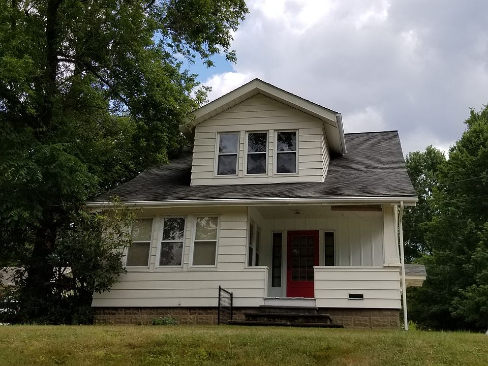 87 Southwest Avenue