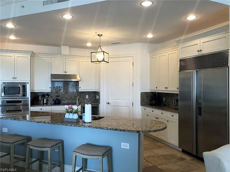 1400 Gulf Shore Blvd N #310 — Photo 7