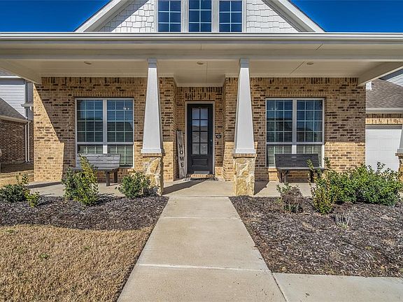 3rd image of 4009 Stableglen Dr